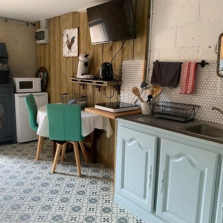Petit Gite A La Ferme Des Buttons Rosnay  Exterior photo