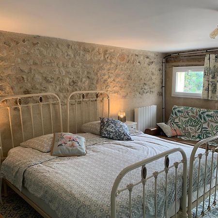 Petit Gite A La Ferme Des Buttons Rosnay  Exterior photo
